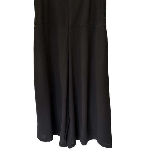 NWT Vince Camuto Black Crepe Zip front Wide Cropped Leg Jumpsuit - 6 - Picture 6 of 13